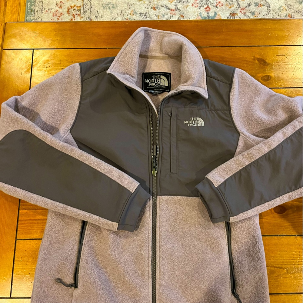 The Northface Denali Women’s Gray Size Small EUC
